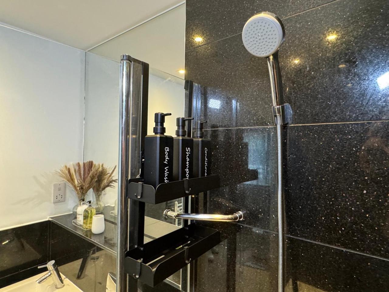 Luxury 2 Bedroom Apartment In Central Croydon With Free Parking Εξωτερικό φωτογραφία